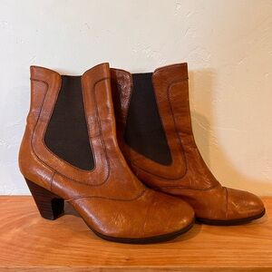 Born Tan Leather Heeled Boots